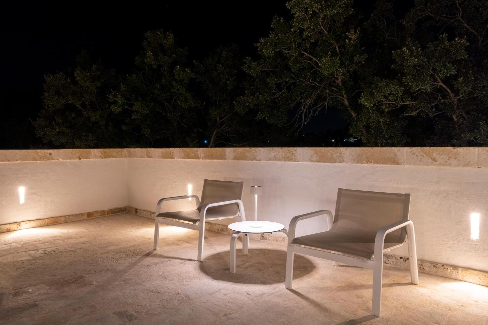 Truloco Nuzzi - Luxury Domus Villa Locorotondo Bagian luar foto